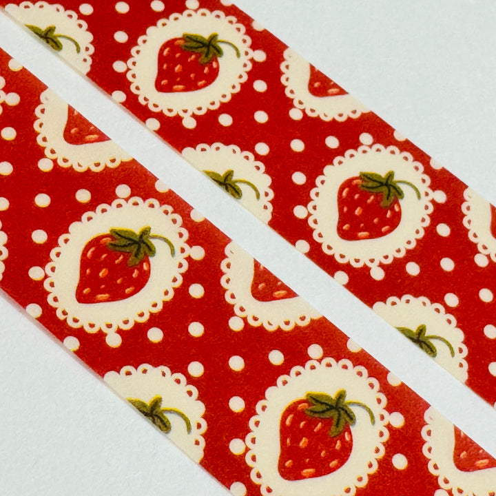 VINTAGE RED STRAWBERRIES On Doilies Washi Tape ~ 1 Roll ~ 15mm x 10m (33 Feet)