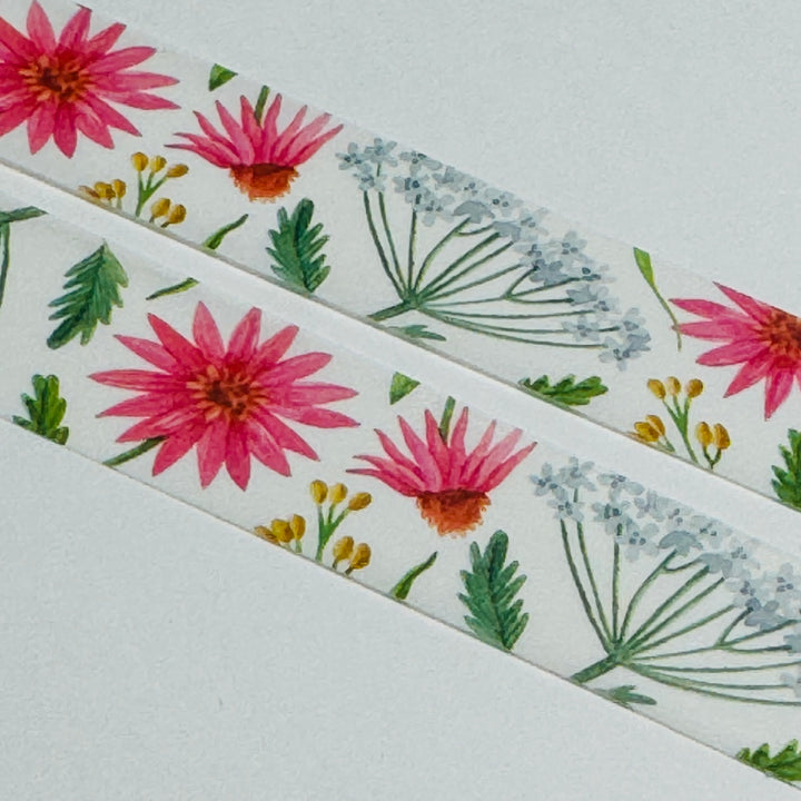 WHITE YARROW & PINK DAISIES FLORAL Washi Tape - 1 Roll - 15mm x 10m (33 Feet)