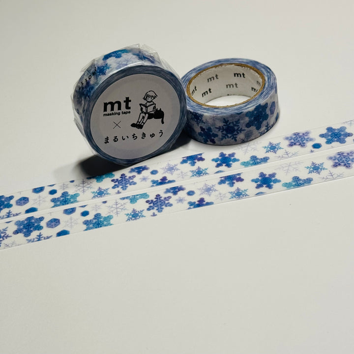 WINTER FALLING SNOWFLAKES by Maruichikyu Mt Washi Tape - 1 Roll  - 15mm x 7m (23 Feet)