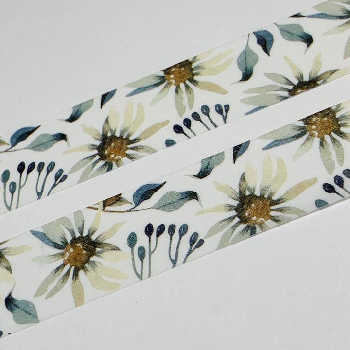 FICKLE WHITE DAISIES Floral Washi Tape ~ 1 Roll ~ 15mm x 10m (33 Feet)